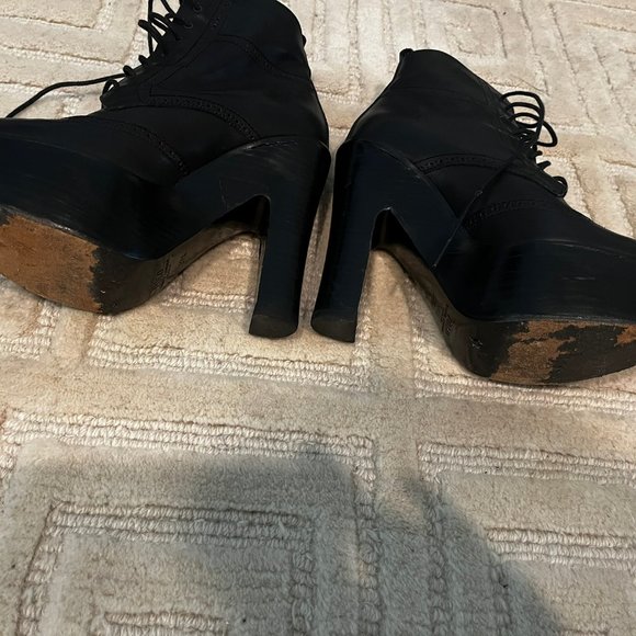 Polo Ralph Lauren Boots - Picture 2 of 3